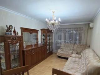 3-комн. квартира, 84 м², 2/5 этаж