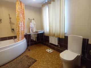 2-этажный коттедж, 200 м², 9 соток