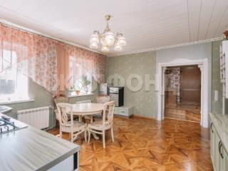  дом, 398 м², 7 соток