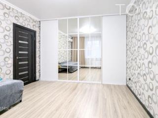 2-комн. квартира, 60 м², 2/10 этаж