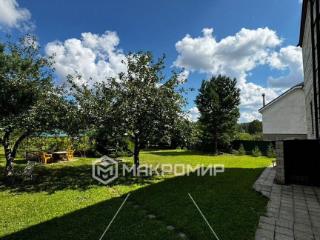  дом, 280 м², 18.3 соток