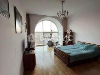 3-комн. квартира, 93.2 м², 4/5 этаж