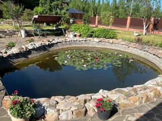  дом, 371 м², 42.5 сотки