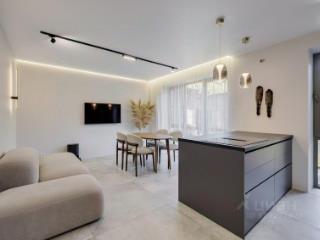 3-этажный таунхаус, 240 м², 3.94 сотки