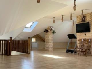 3-этажный дом, 469.2 м², 19 соток