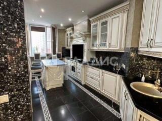 2-комн. квартира, 58 м², 8/19 этаж