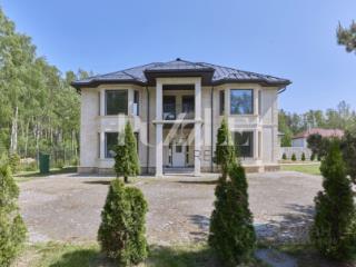 2-этажный дом, 301 м², 12 соток