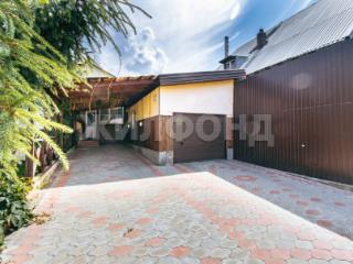  дом, 398 м², 7 соток