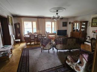 3-этажный дом, 450 м², 18 соток