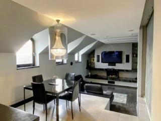 2-комн. квартира, 95.4 м², 8/8 этаж