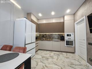 3-этажный дом, 80 м², 2 сотки