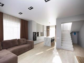 2-этажный коттедж, 198.5 м², 10 соток