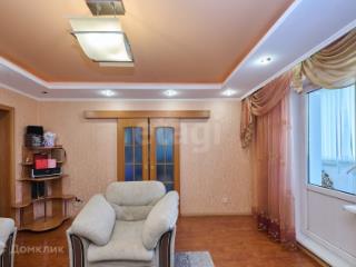 3-комн. квартира, 82 м², 3/10 этаж