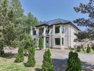 2-этажный дом, 301 м², 12 соток