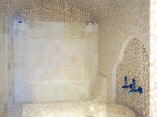  коттедж, 700 м², 48.9 соток