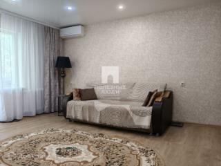 2-комн. квартира, 45 м², 3/5 этаж