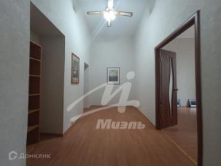 2-комн. квартира, 61 м², 2/6 этаж