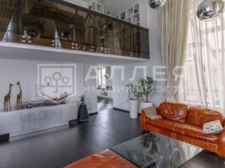 2-этажный коттедж, 360 м²