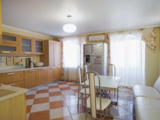 Квартира, 230 м², 5/5 этаж