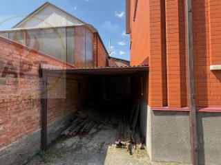 3-этажный дом, 333 м², 7 соток