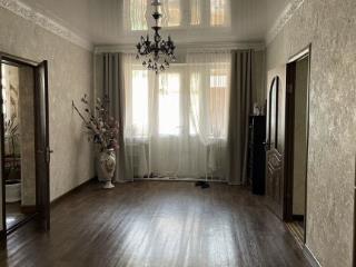  дом, 300 м², 10 соток