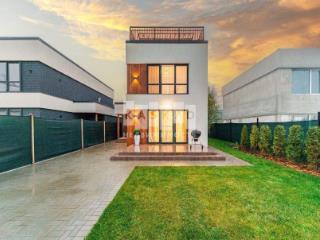 3-этажный дом, 160 м²