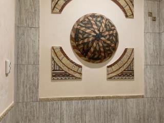 2-комн. квартира, 68 м², 1/5 этаж