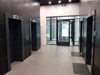 3-комн. квартира, 75.8 м², 18/33 этаж