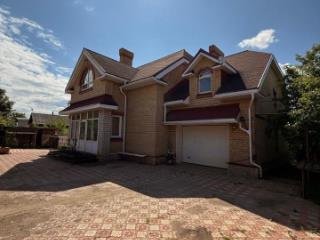 3-этажный коттедж, 347 м², 13.06 соток