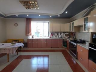 2-этажный дом, 350 м², 12 соток