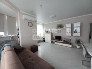 3-комн. квартира, 93.2 м², 15/16 этаж