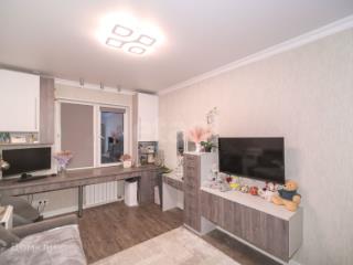 2-комн. квартира, 73.2 м², 12/18 этаж