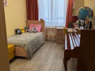 3-комн. квартира, 80.6 м², 2/10 этаж