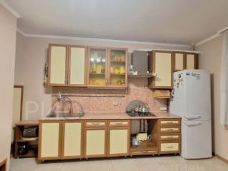 3-комн. квартира, 84 м², 3/10 этаж