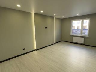 2-комн. квартира, 64 м², 1/9 этаж