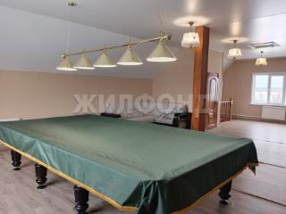  дом, 220 м², 8 соток