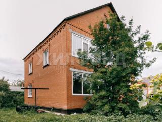  дом, 172 м², 21 сотка