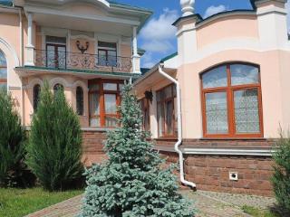  коттедж, 700 м², 48.9 соток