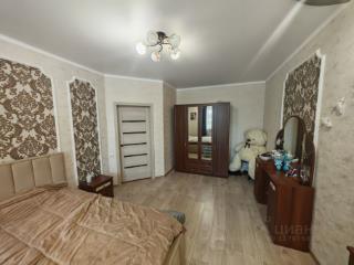 3-этажный коттедж, 250 м², 8 соток