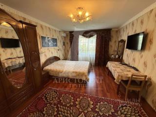 2-этажный дом, 200 м², 4.26 сотки