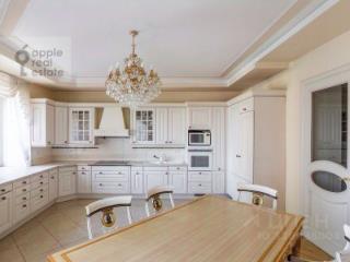 4-комн. квартира, 180 м², 14/17 этаж