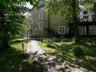 3-этажный коттедж, 632.2 м², 20.79 соток