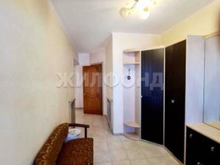 3-этажный коттедж, 230 м², 9 соток