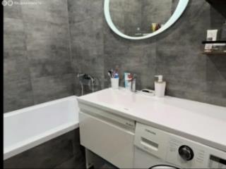 2-комн. квартира, 72 м², 2/9 этаж