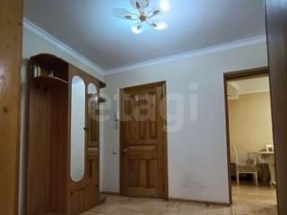 3-комн. квартира, 84 м², 2/5 этаж