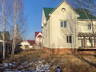  дом, 211.9 м², 16 соток