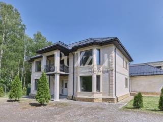 2-этажный дом, 301 м², 12 соток