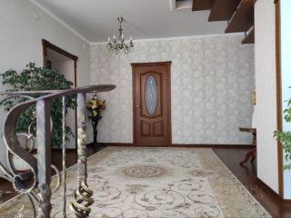 3-этажный дом, 253 м², 4.3 сотки