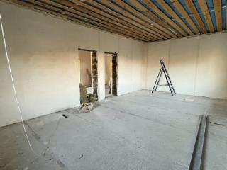  дом, 180 м², 10 соток