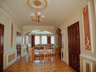 4-этажный дом, 539 м², 8 соток